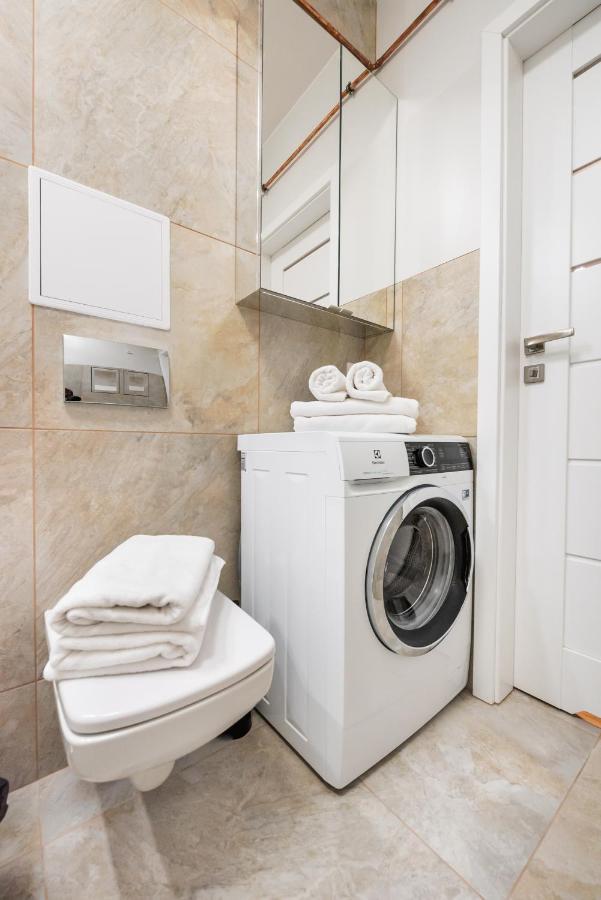 Old Town Business Apartment วอร์ซอ ภายนอก รูปภาพ