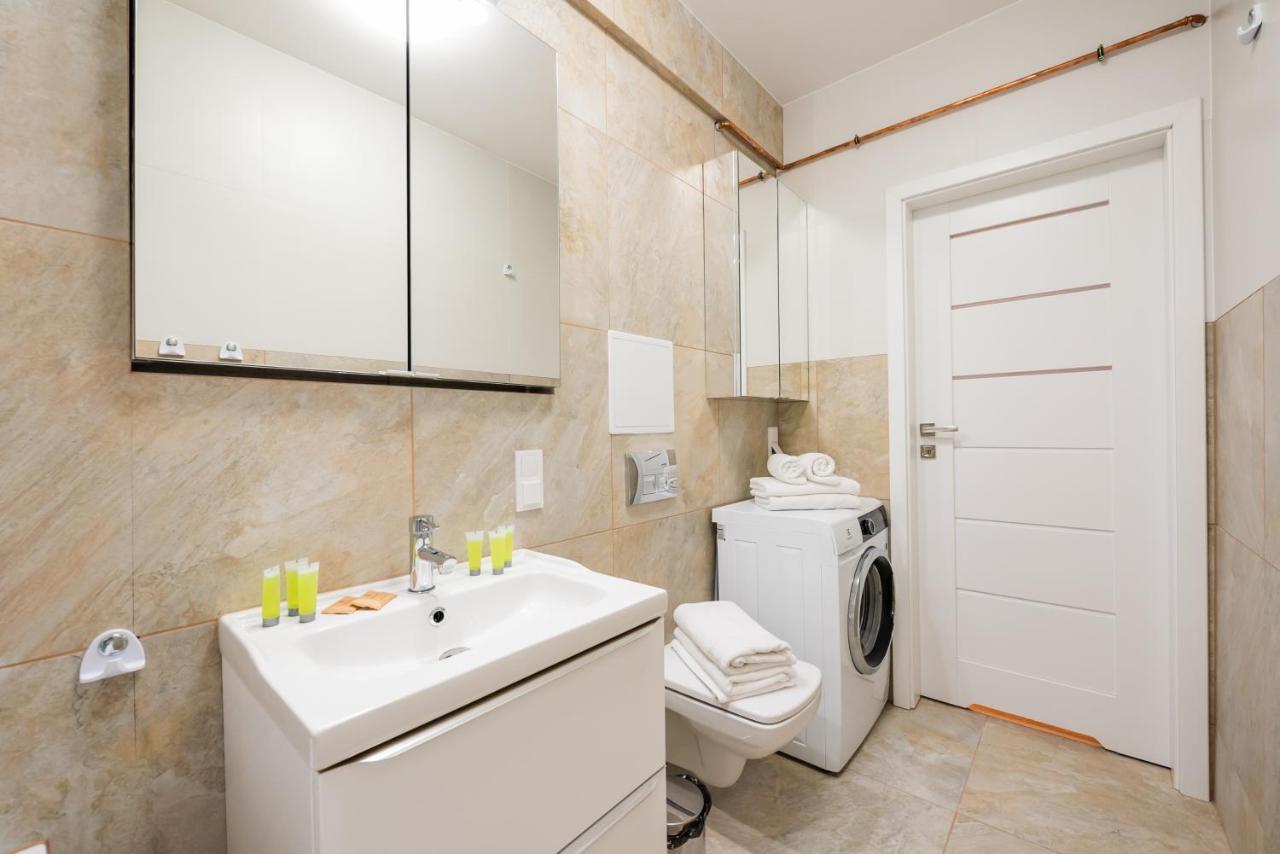 Old Town Business Apartment วอร์ซอ ภายนอก รูปภาพ